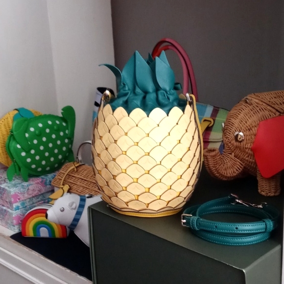 kate spade Handbags - 🆕 🍍RARE Kate Spade🍍 - "Colada" Pineapple Crossbody Bag